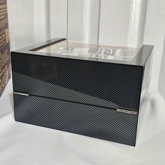 Wudytim Cigar Humidor Spanish Cedar Digital Hygrometer Box Glossy Torch Lighter - Picture 11 of 12